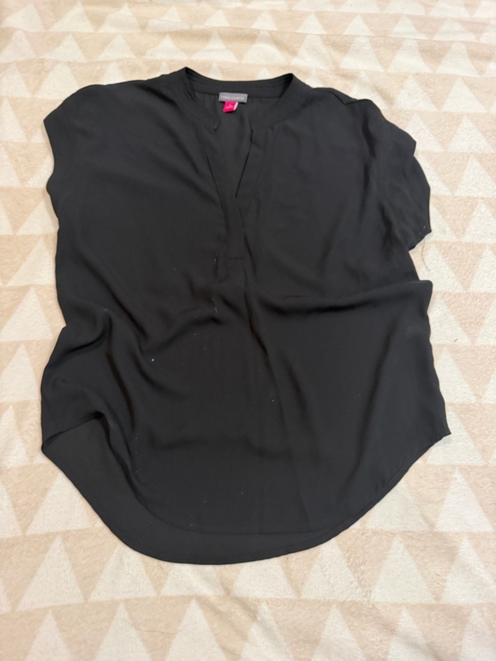 NWOT Vince Camuto Womens Mademoiselle Tunic Blouse, Black